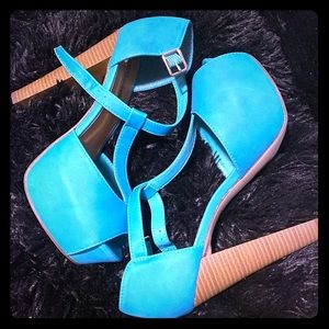 Women’s heels  8.5